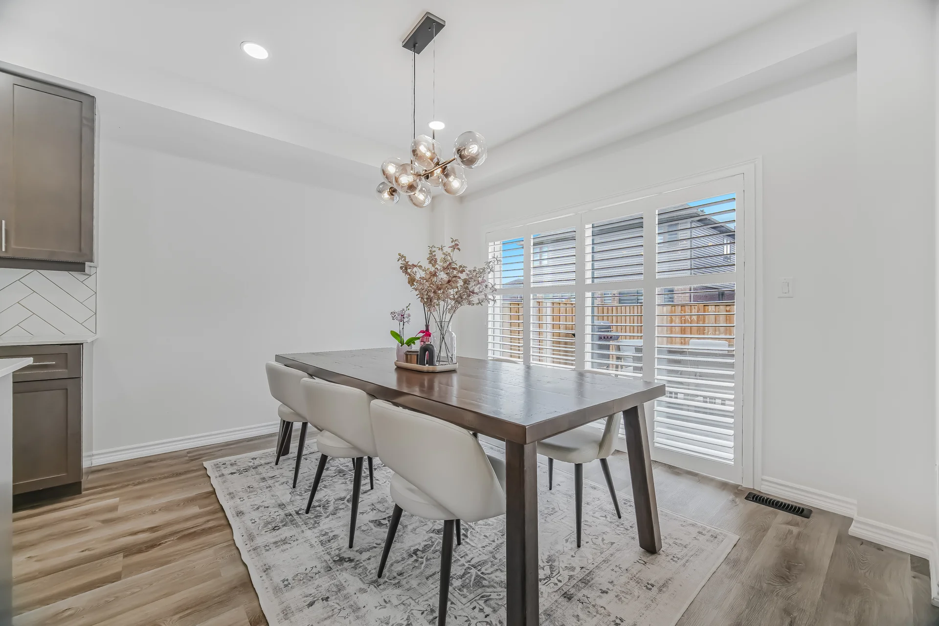 3588307