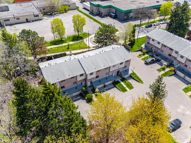 #3-325 Mary Street, Hamilton - photo 2