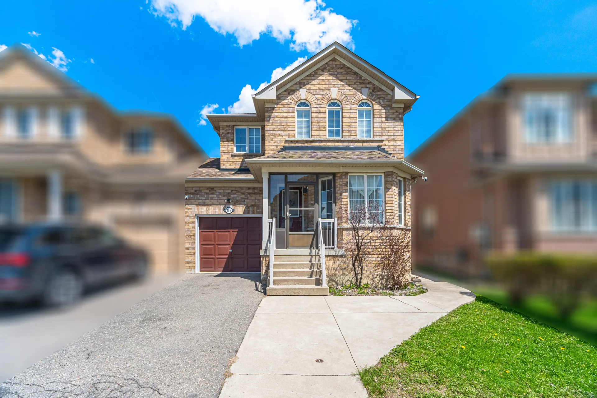 185 Red Maple Road, Richmond Hill - photo 2