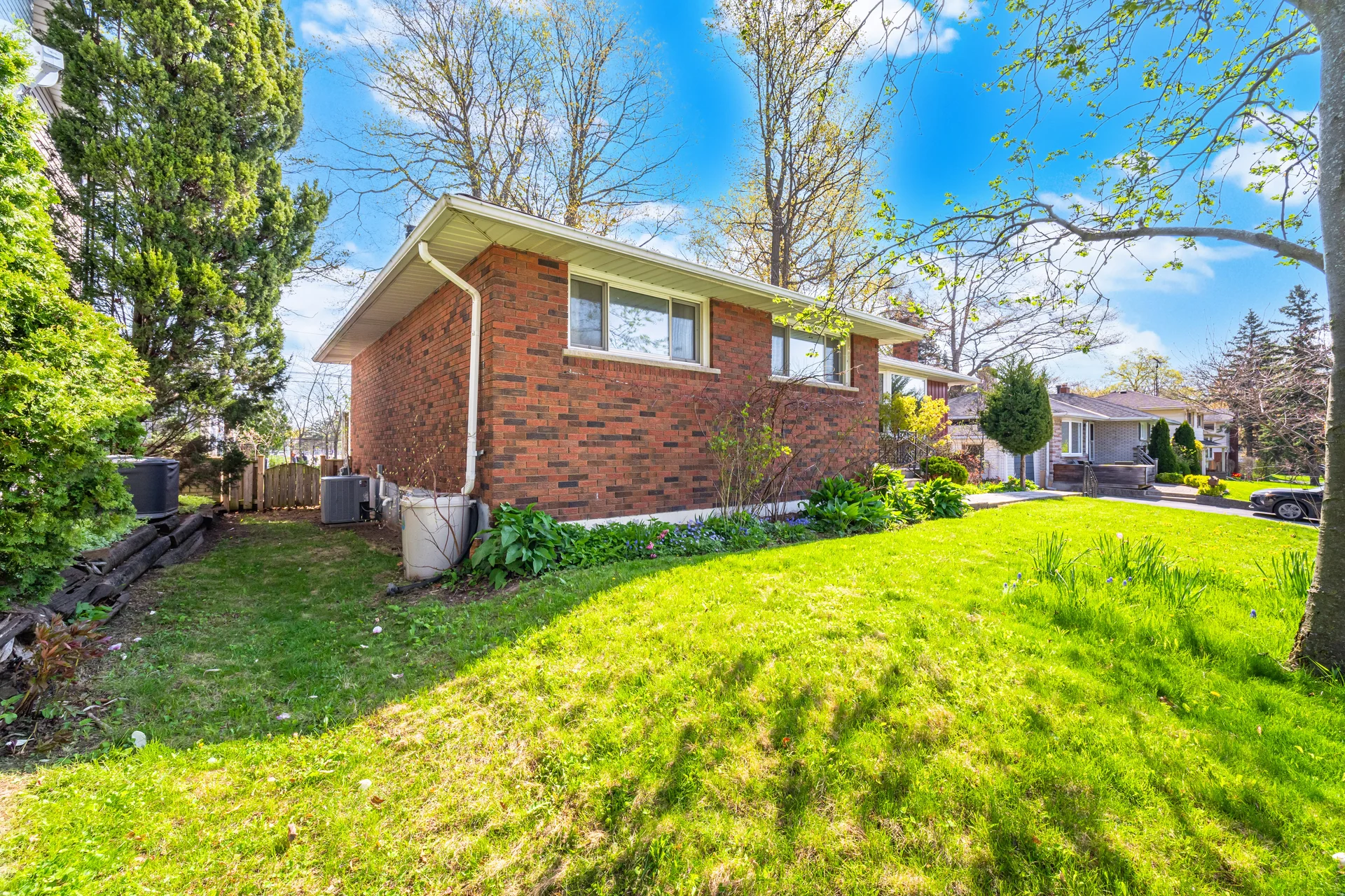 1461 Moss Glen Road, Burlington - photo 3