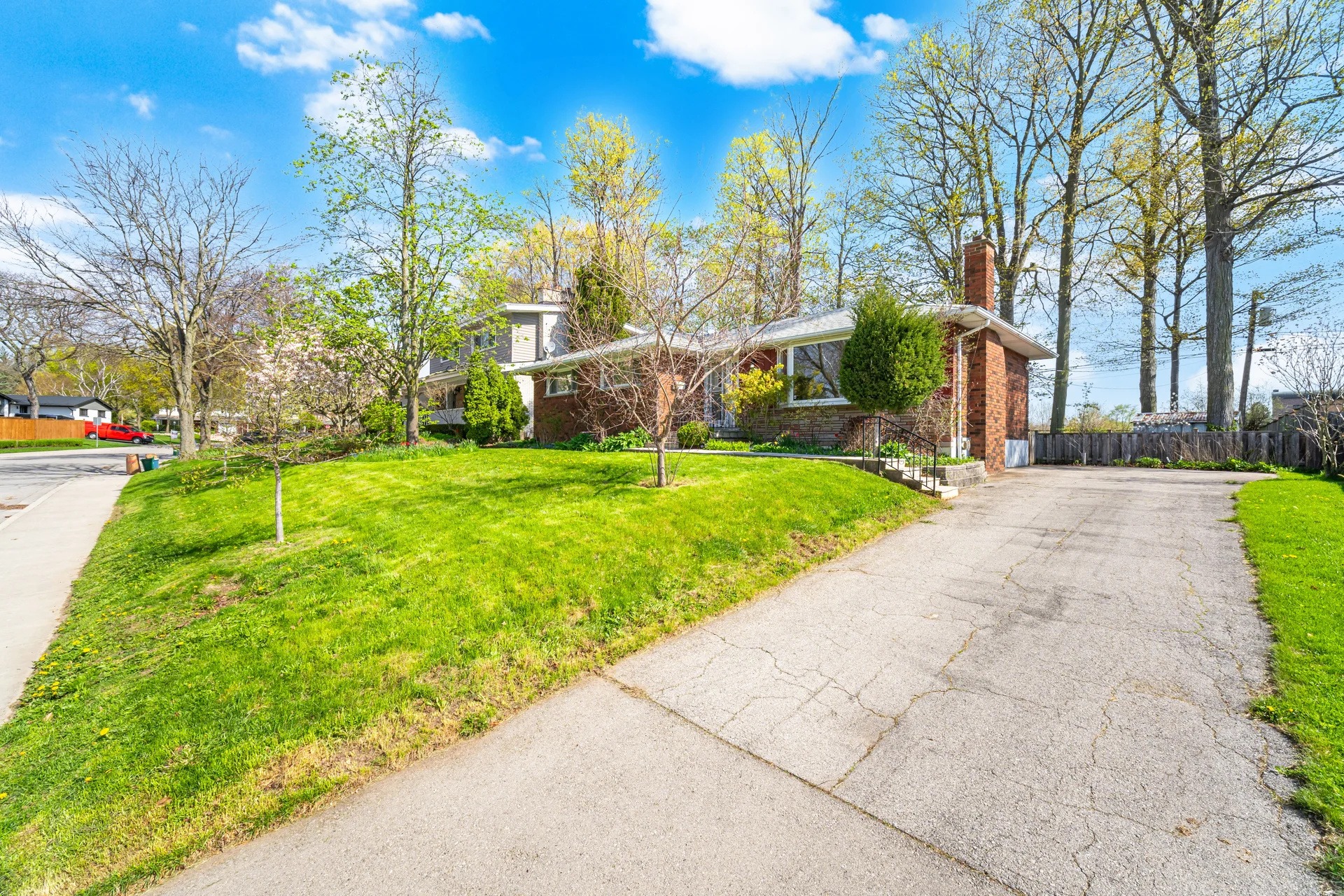 1461 Moss Glen Road, Burlington - photo 4