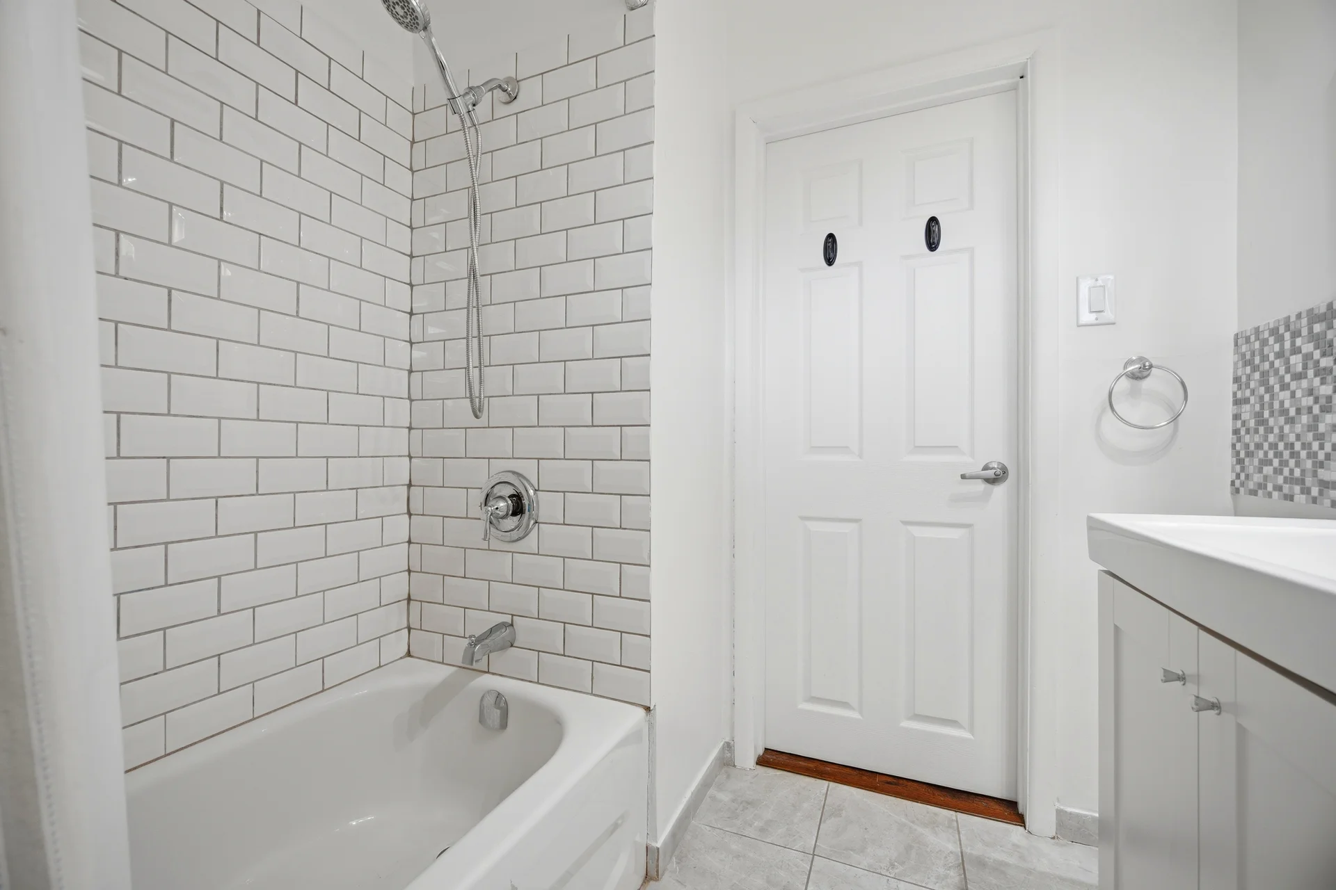 1461 Moss Glen Road, Burlington - photo 25
