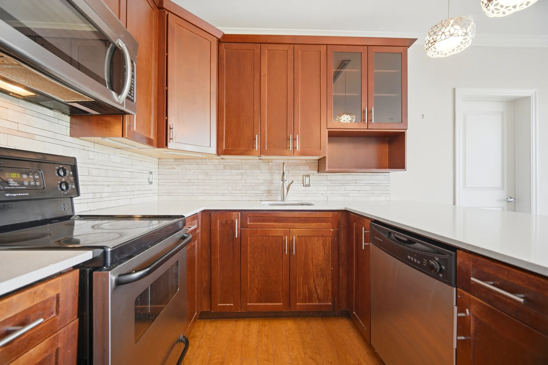 459 Kerr Street #305, Oakville - photo 8