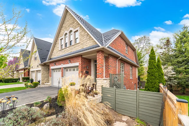 1051 Fernridge Common, Burlington - photo 15