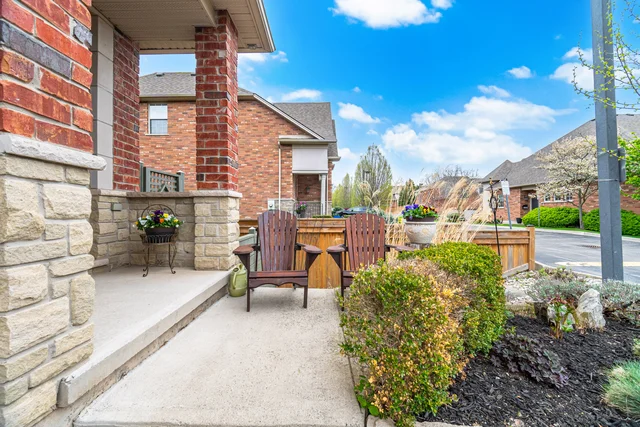 1051 Fernridge Common, Burlington - photo 25