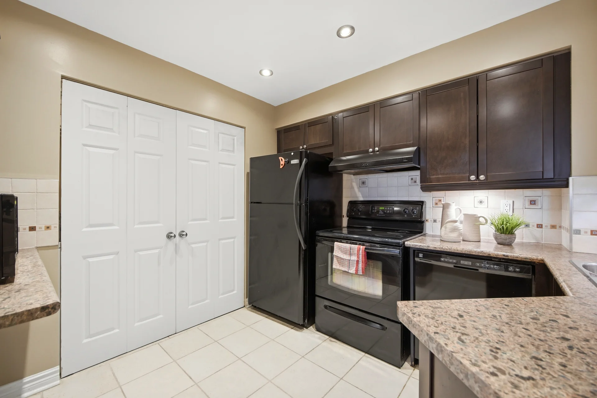 #1414-8501 Bayview Avenue, Richmond Hill - photo 7