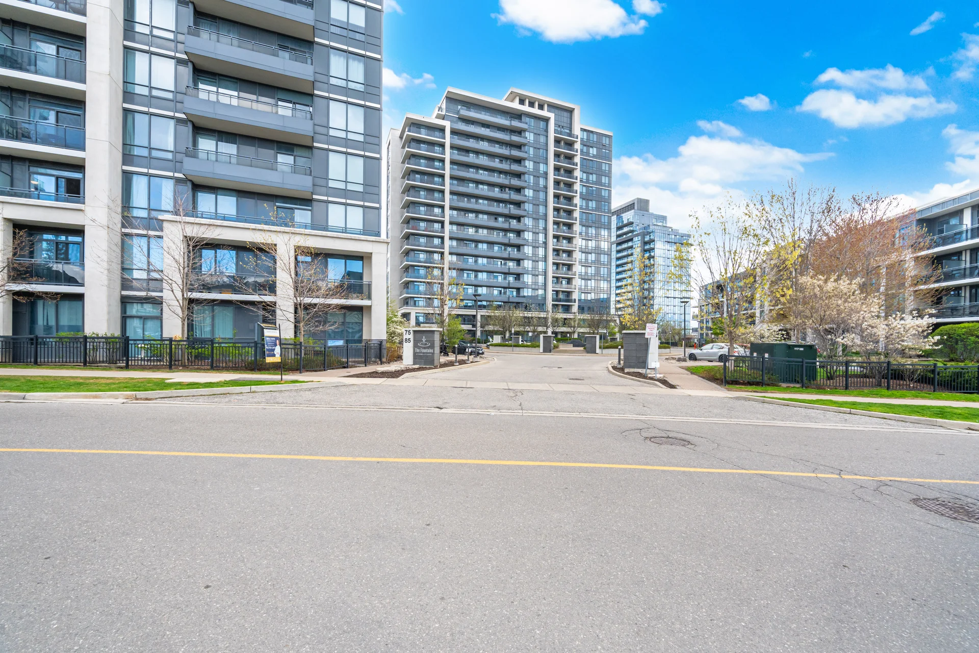 #612-85 North Park Road, Thornhill - photo 51