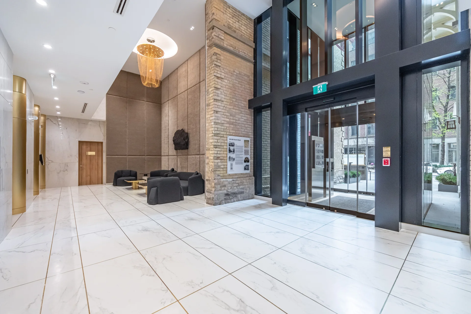 #2409-634 Church Street, Toronto - photo 3