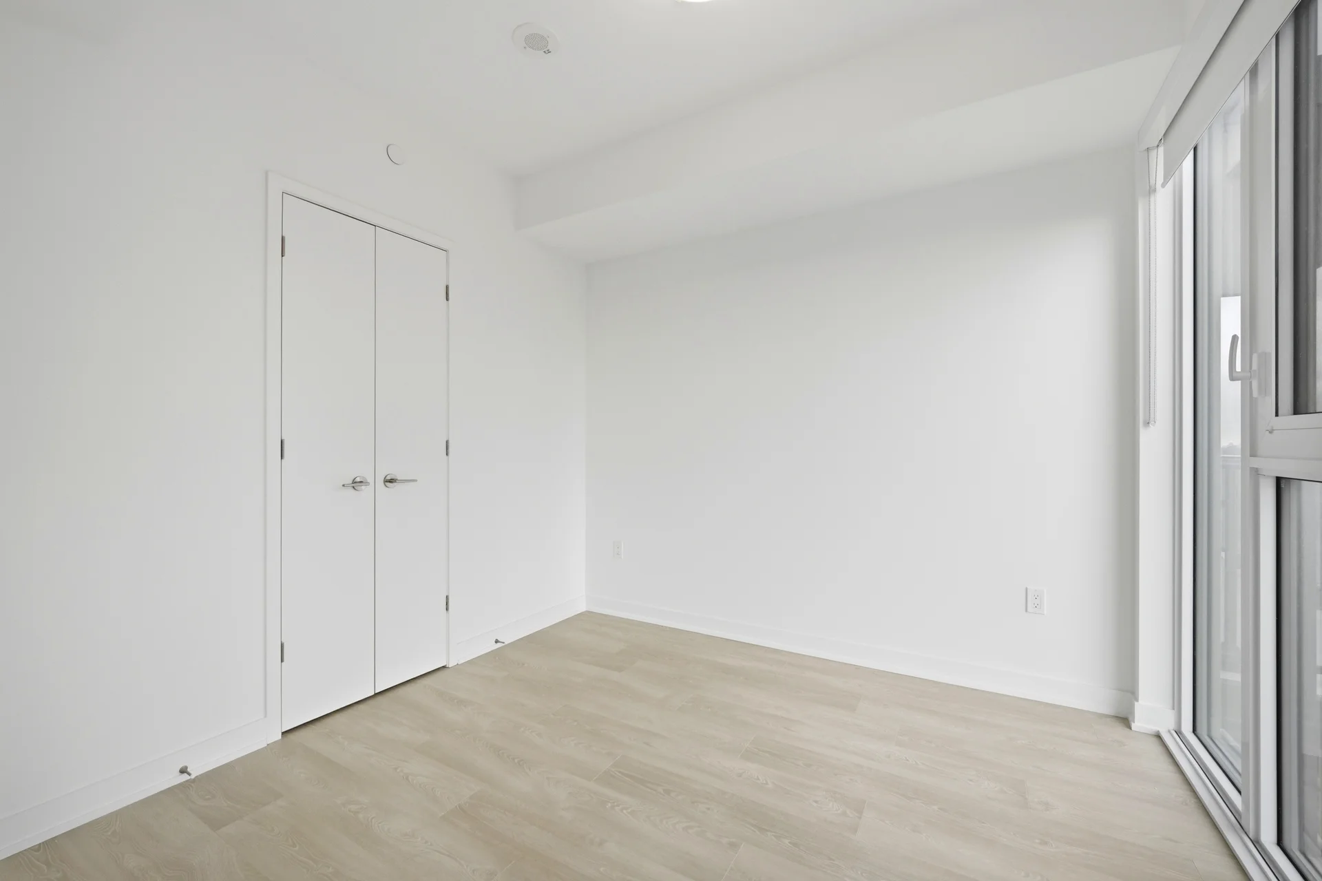 #2409-634 Church Street, Toronto - photo 21