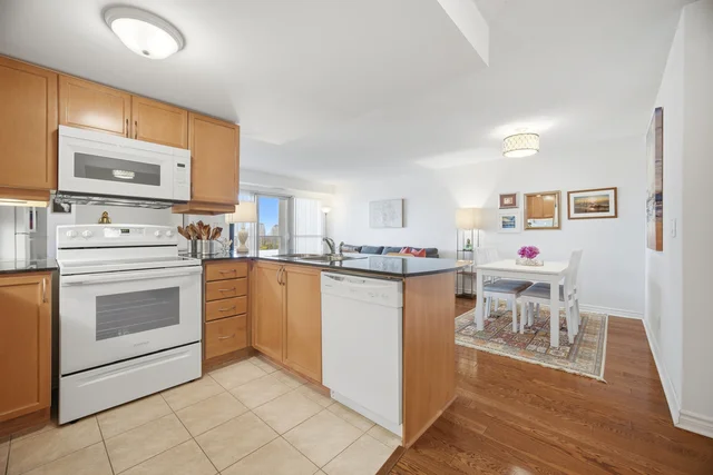 #1508-350 Princess Royal Drive, Mississauga - photo 13