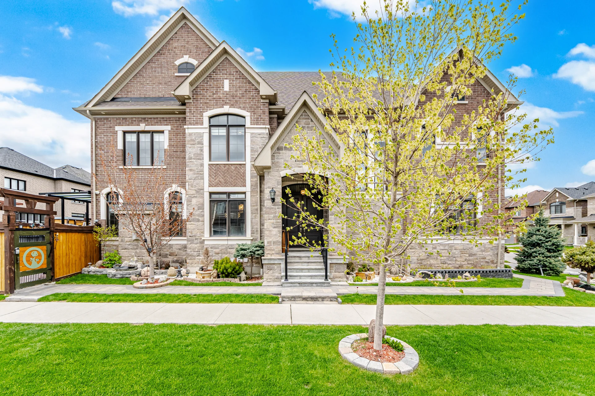 3595728