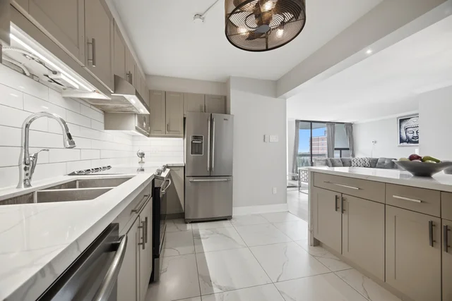 #1012-50 Mississauga Valley Boulevard, Mississauga - photo 22