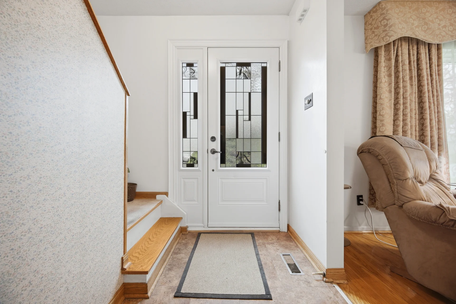 1 Flavian Crescent, Brampton - photo 18