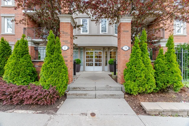 #208-2301 Parkhaven Boulevard, Oakville - photo 2
