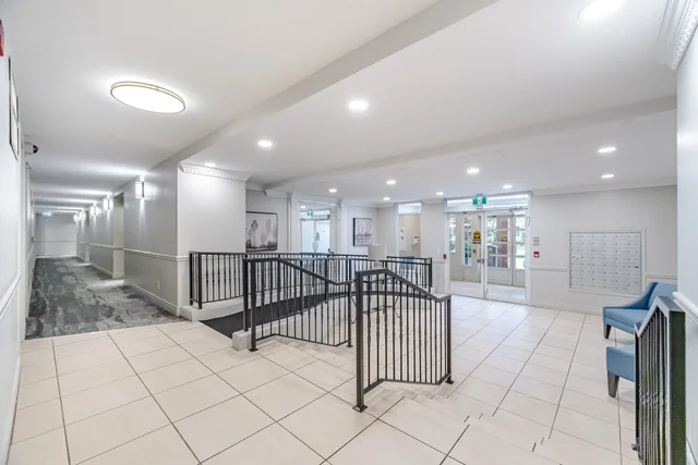 #208-2301 Parkhaven Boulevard, Oakville - photo 3