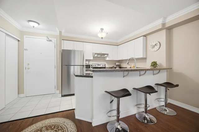 #208-2301 Parkhaven Boulevard, Oakville - photo 7