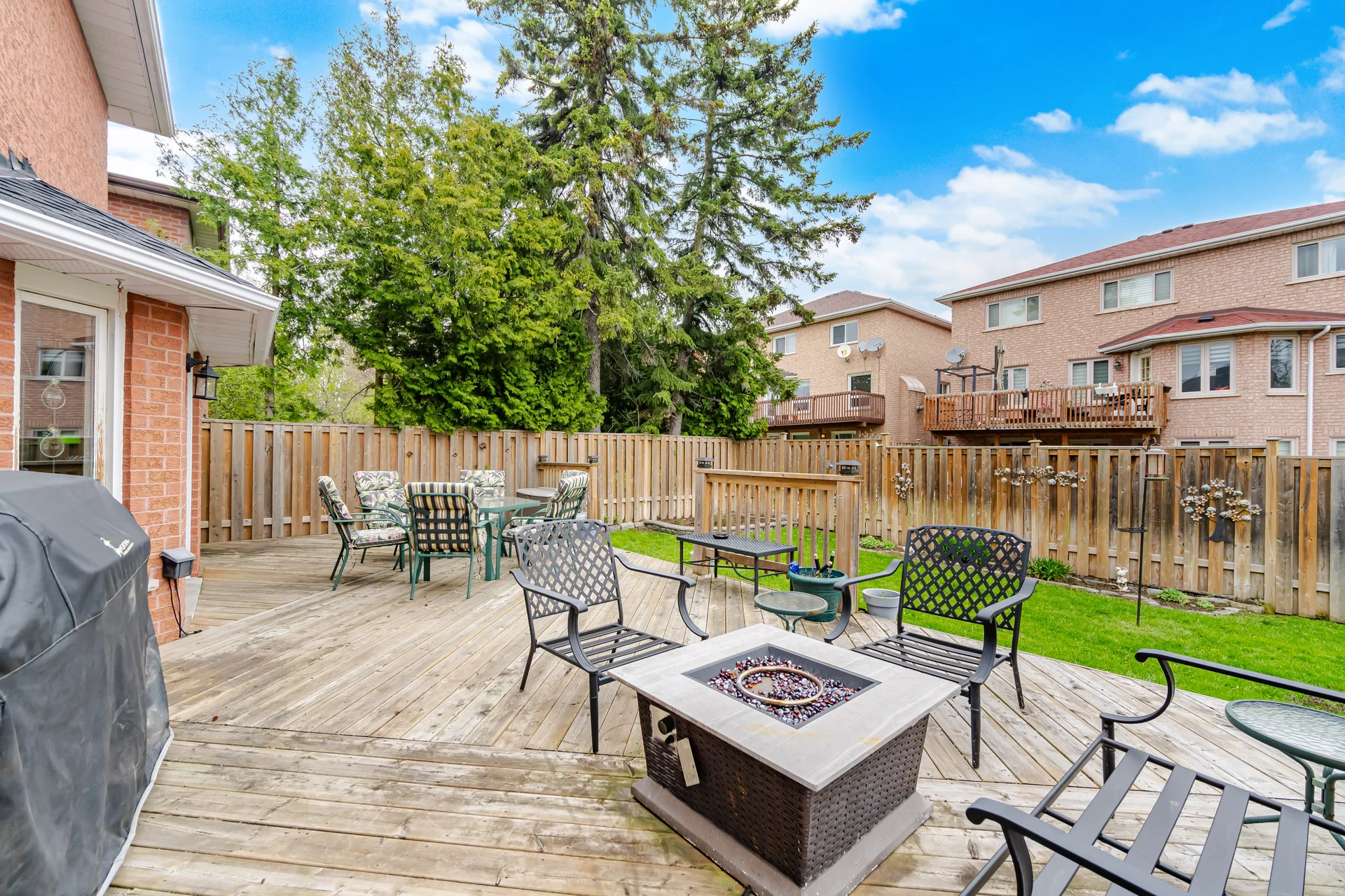 3599873