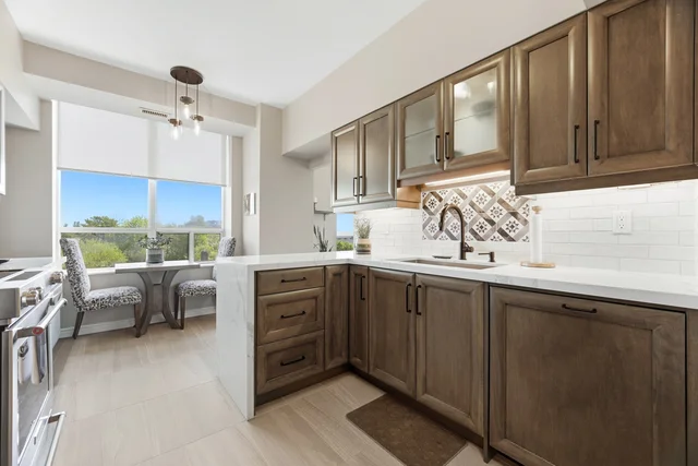 #1513-100 Burloak Drive, Burlington - photo 12