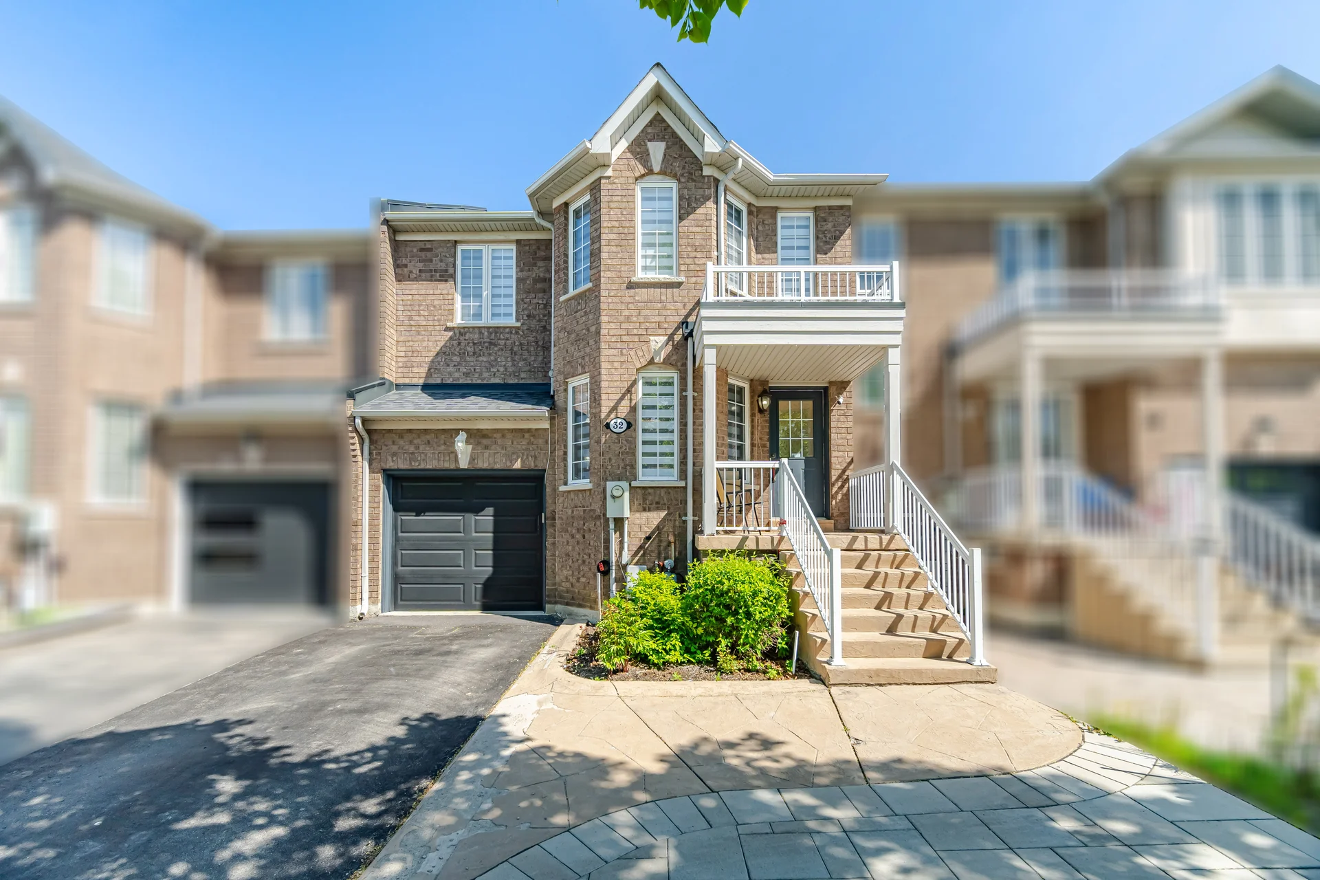 32 Laurelhurst Crescent, Woodbridge - photo 2