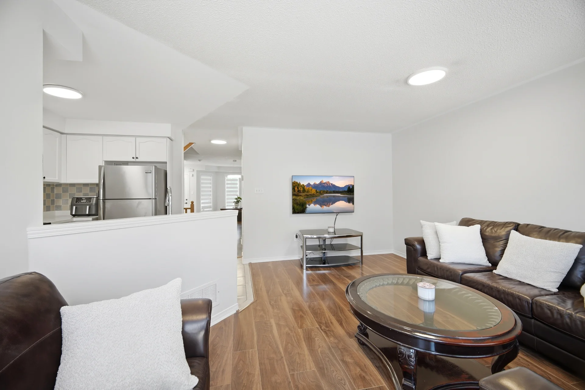 32 Laurelhurst Crescent, Woodbridge - photo 17