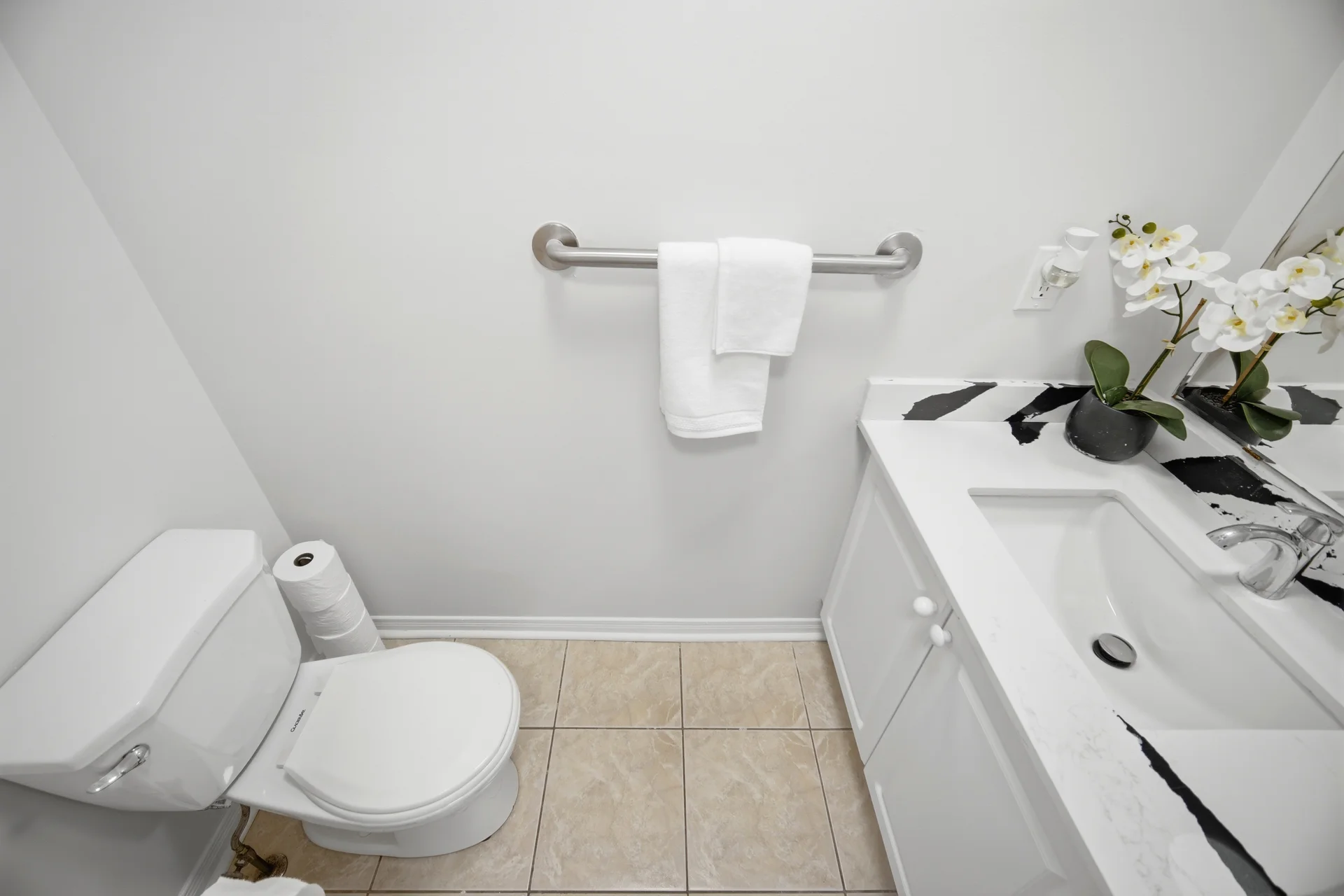 32 Laurelhurst Crescent, Woodbridge - photo 19