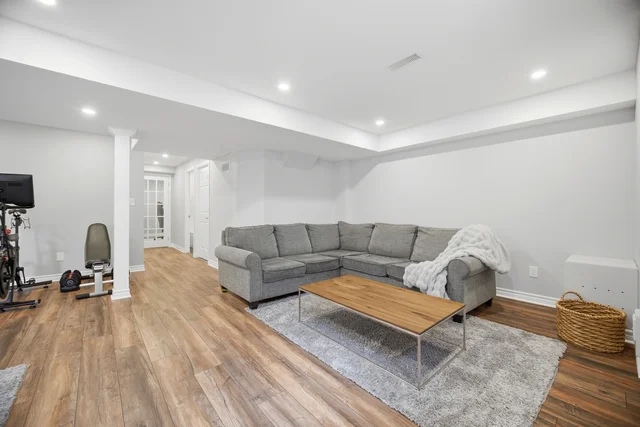 1518 Clitherow Street, Milton - photo 63