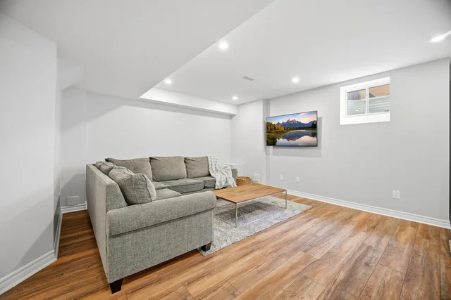 1518 Clitherow Street, Milton - photo 64