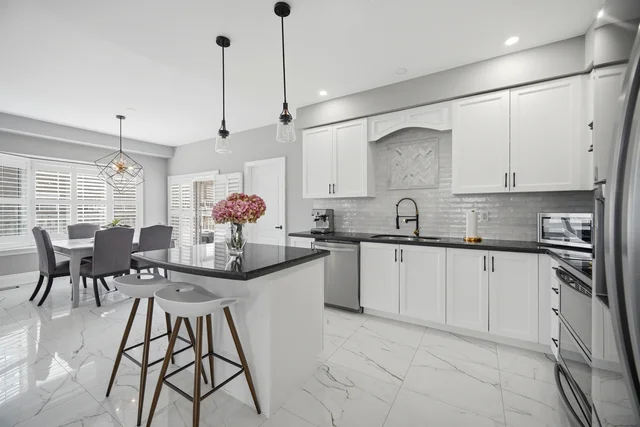 95 Retreat Boulevard, Woodbridge - photo 12