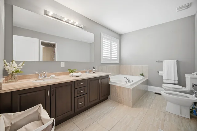 95 Retreat Boulevard, Woodbridge - photo 32