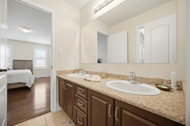 95 Retreat Boulevard, Woodbridge - photo 41