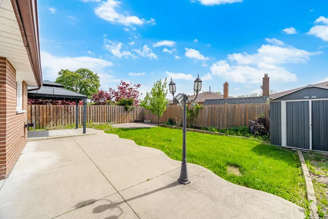 277 Centre Street North, Brampton - photo 57