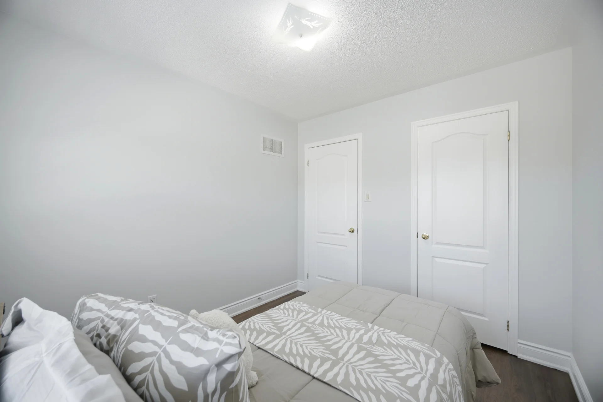 33 Bay Breeze Drive, Brampton - photo 31