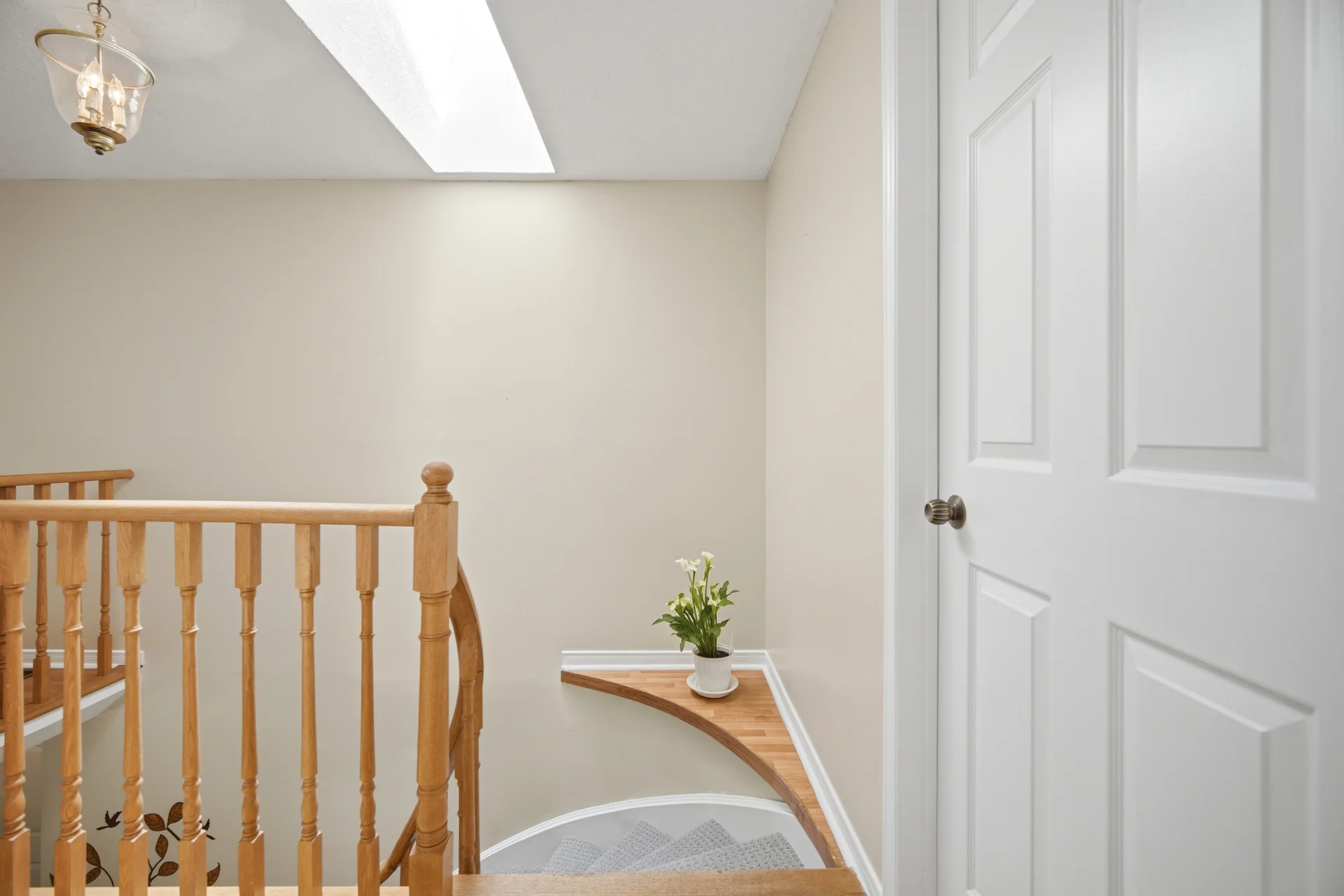 3610418