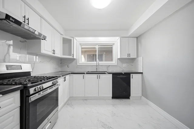53 Farmhill Court, Scarborough - photo 11