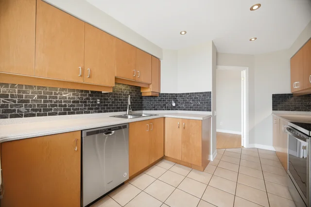 #503-50 Old Mill Road, Oakville - photo 18
