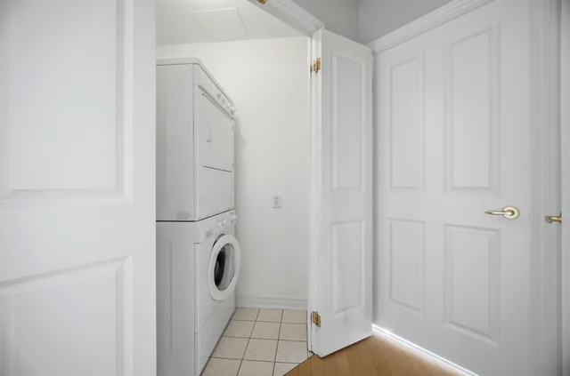 #503-50 Old Mill Road, Oakville - photo 56