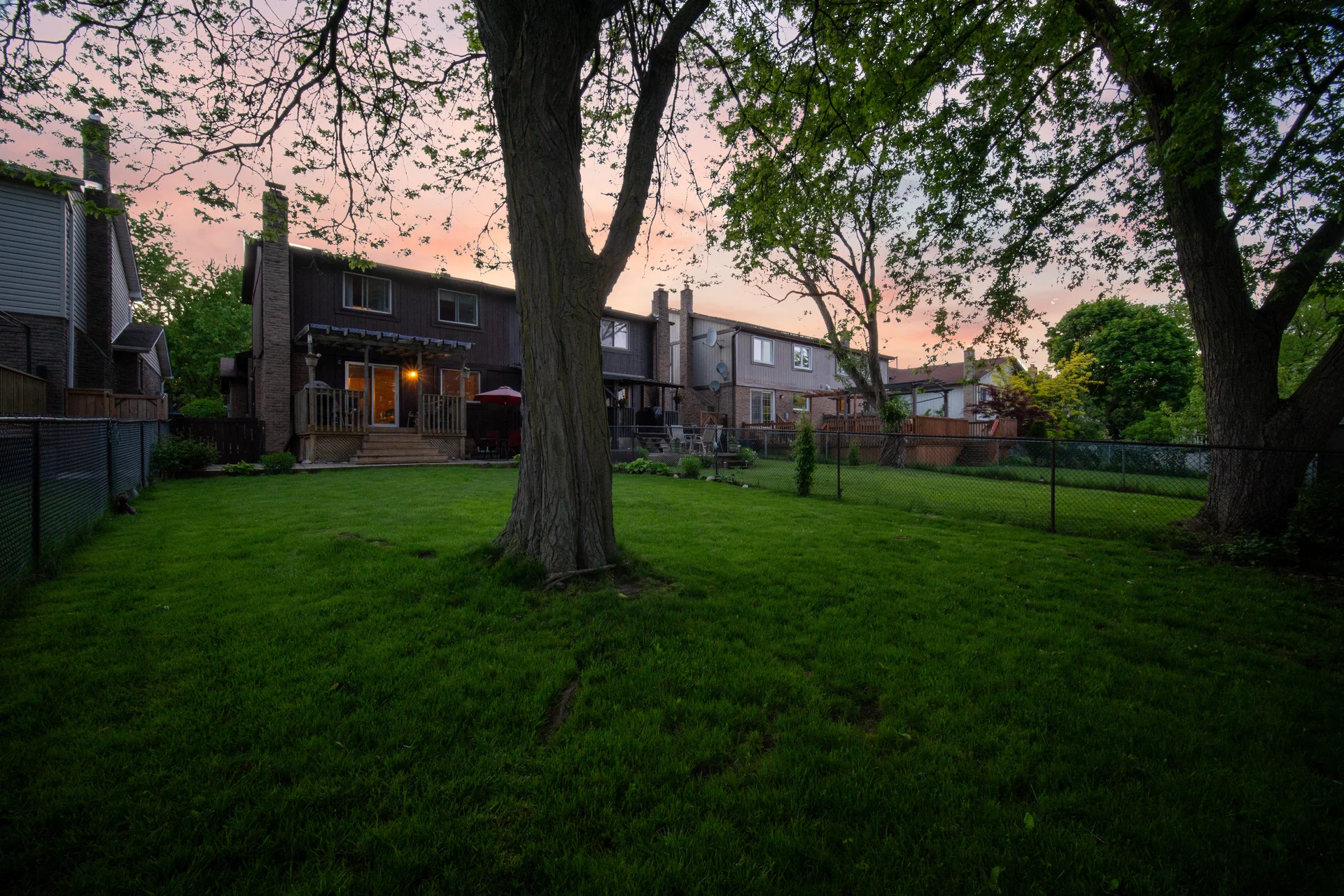 3613627
