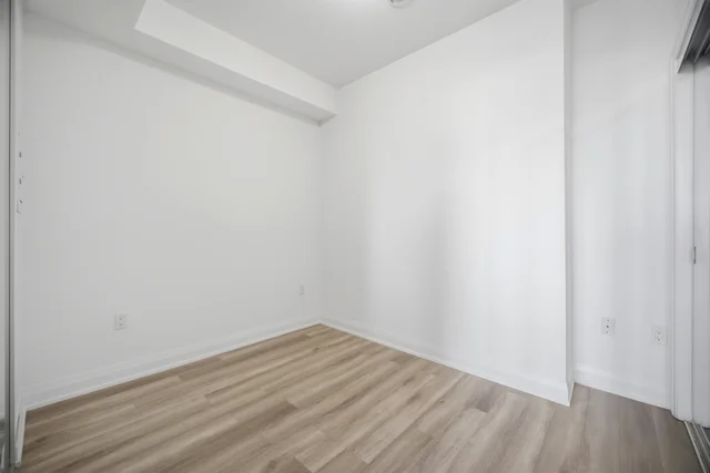 #626-4800 Highway 7, Vaughan - photo 25