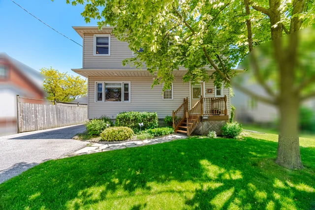 37 Archibald Street, Brampton - photo 2