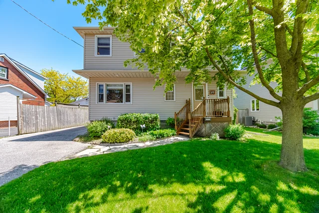 37 Archibald Street, Brampton - photo 3