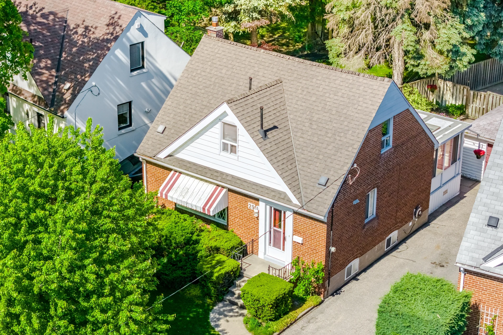 29 Westleigh Crescent, Etobicoke - photo 8