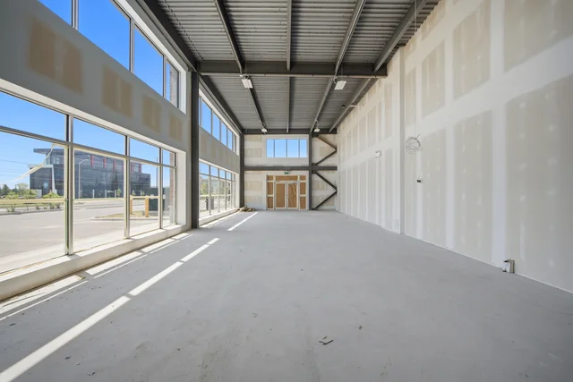 #1-452 Taunton Road West, Oshawa - photo 14