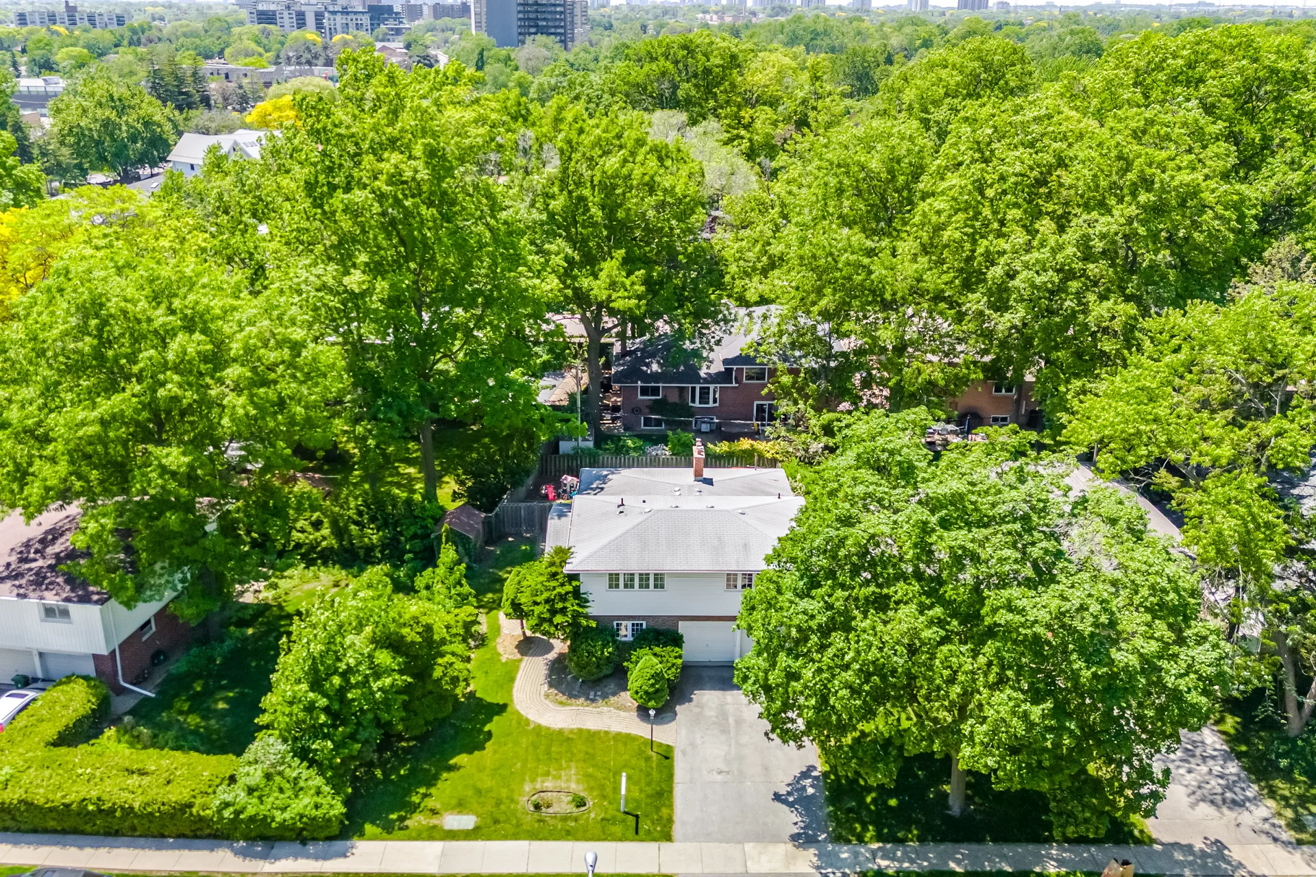 8 Markland Drive, Etobicoke - photo 7