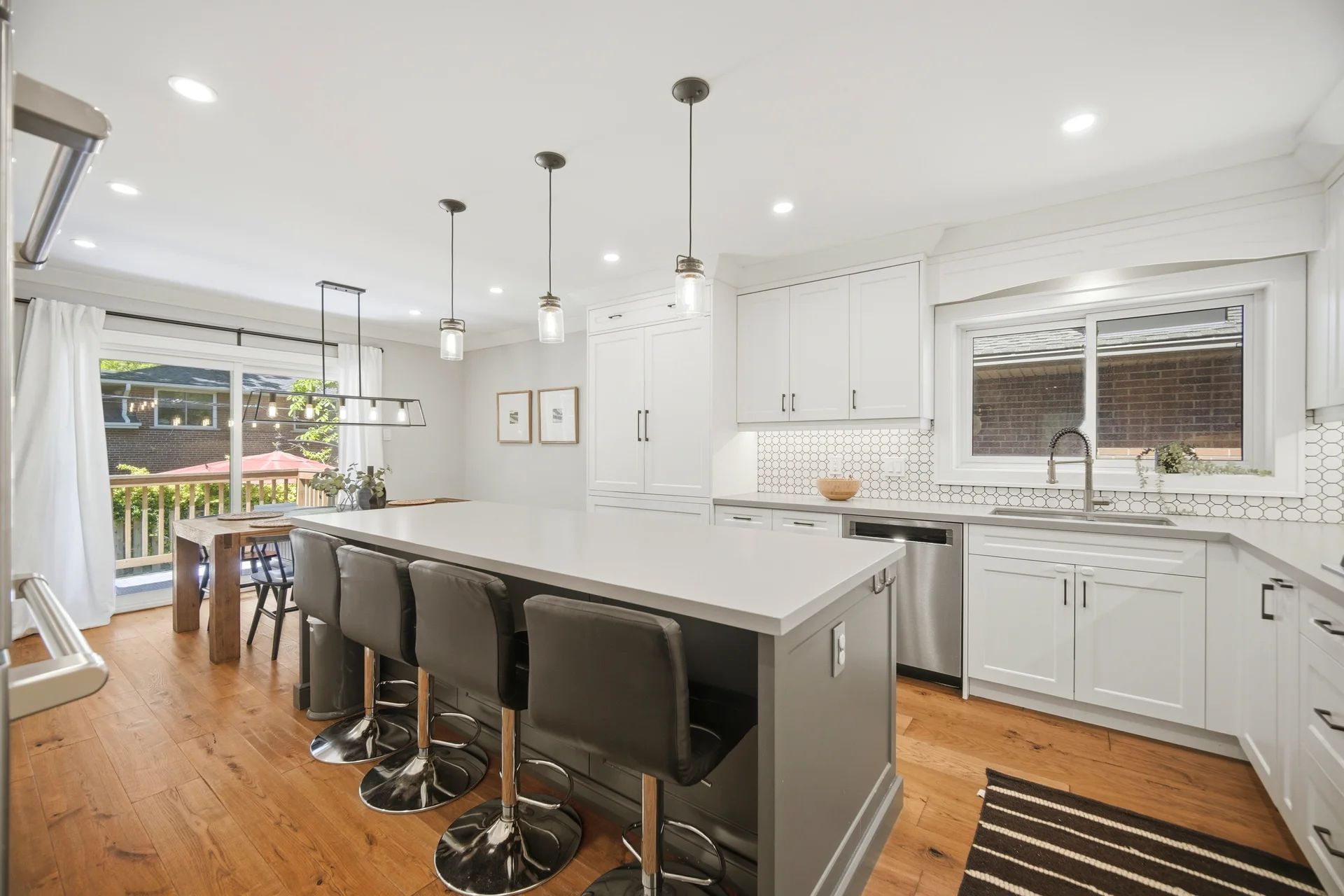 8 Markland Drive, Etobicoke - photo 32