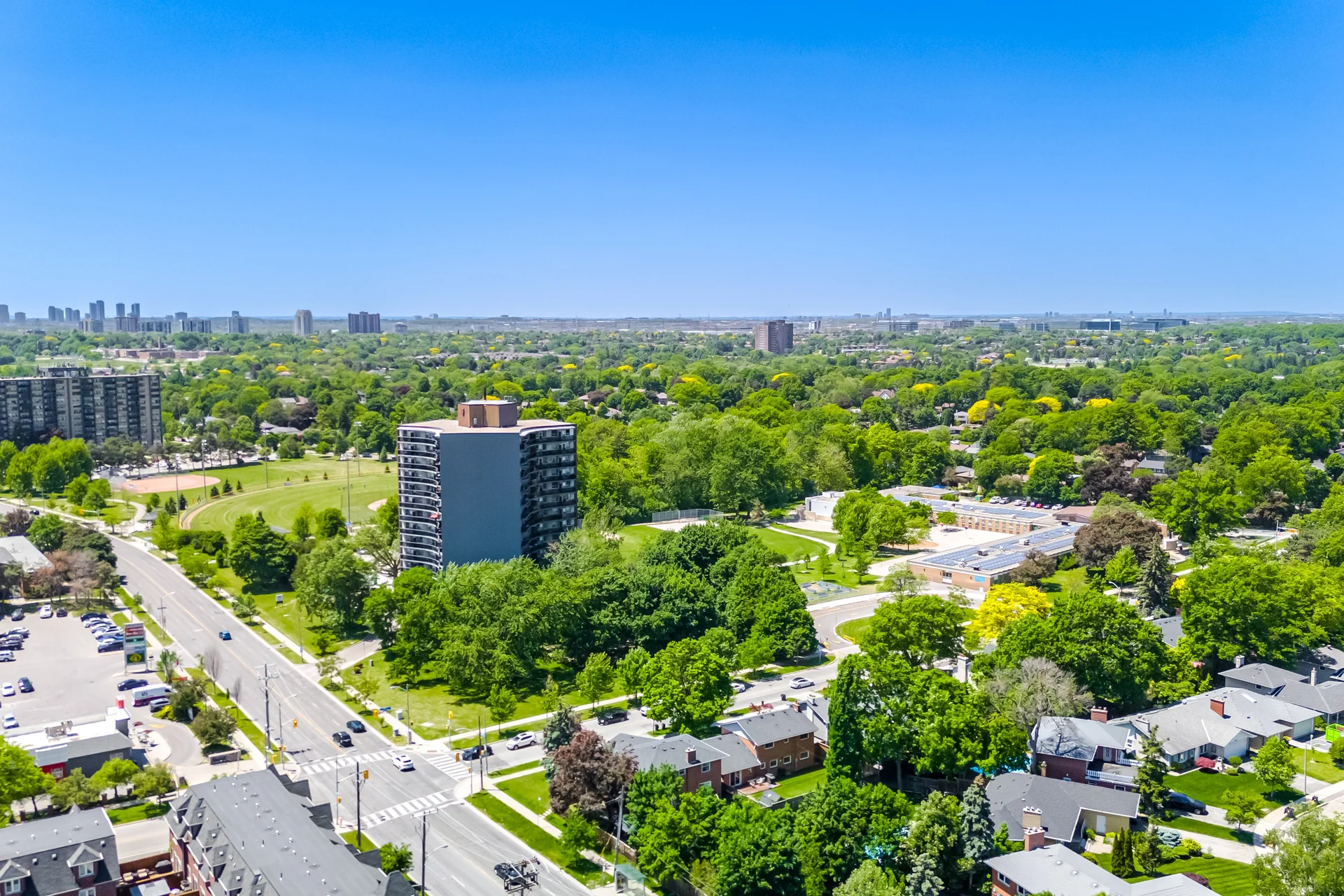 8 Markland Drive, Etobicoke - photo 94
