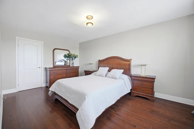 139 Jade Crescent, Woodbridge - photo 49