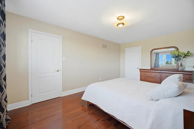 139 Jade Crescent, Woodbridge - photo 50