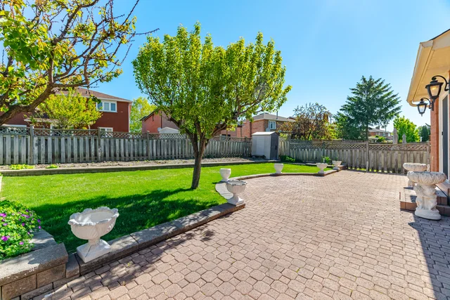 139 Jade Crescent, Woodbridge - photo 80