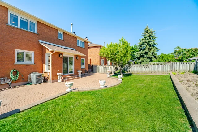 139 Jade Crescent, Woodbridge - photo 84