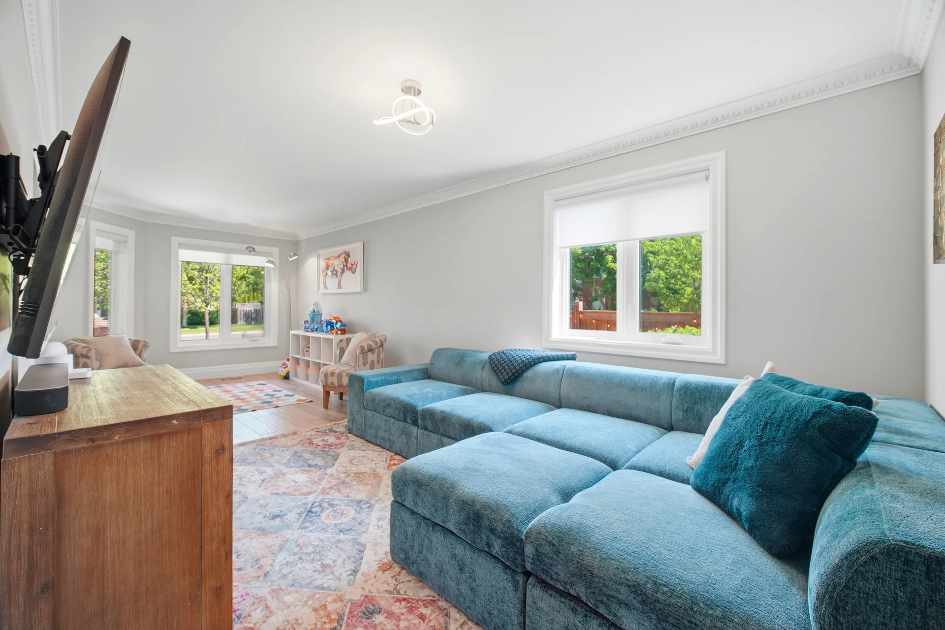 3618734